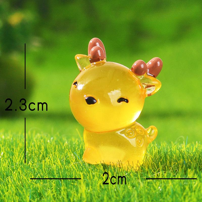 Micro-landscape Creative Simulation, Cute and Adorable Animal, Sika Deer, Garden Office, Home Desktop Decorations