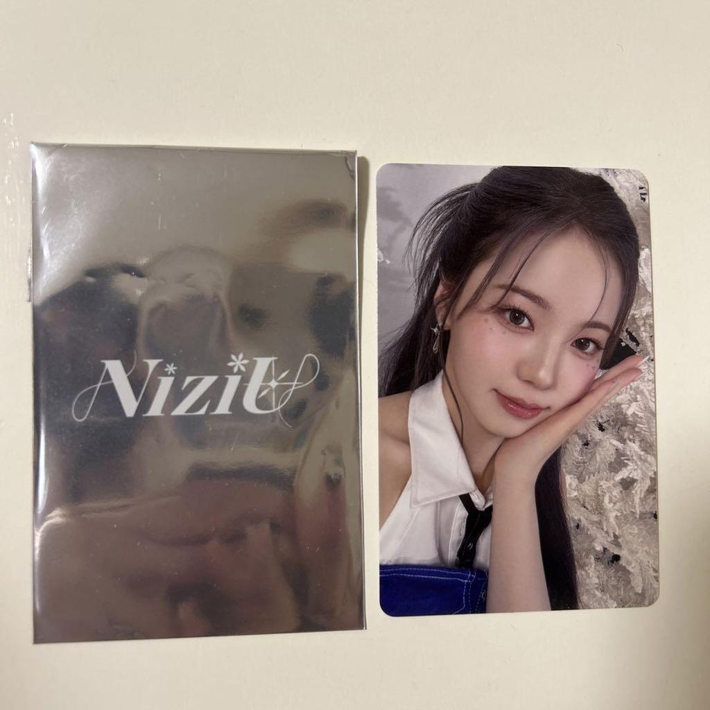 [USED] NiziU Live Tour "AWAKE" Goods Purchase Bonus Trading Card Ayaka