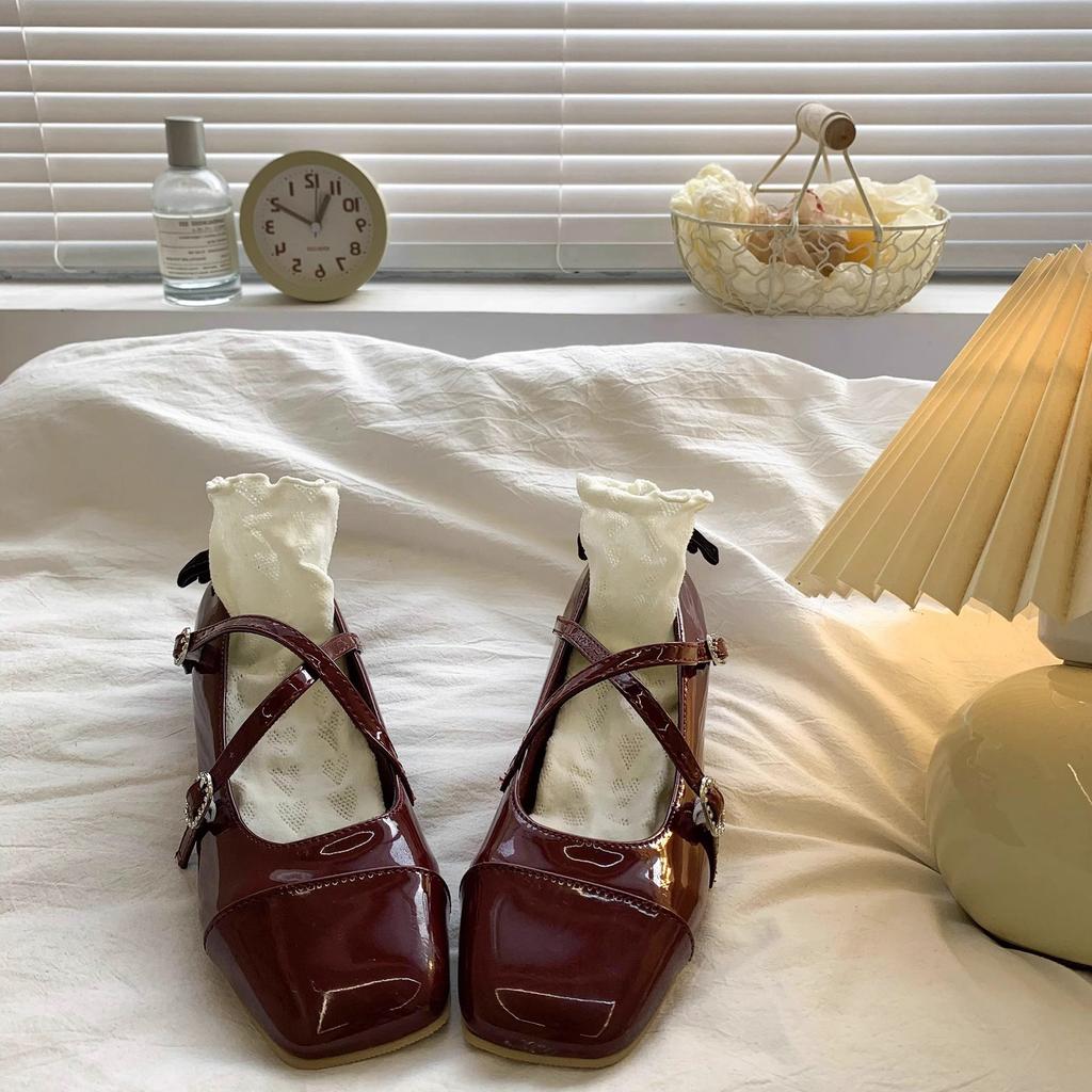 French Small Fragrant Style Silver Fairy Style Single Shoes Female 2025 Summer New Retro Versatile Skirt Mary Jane Shoes