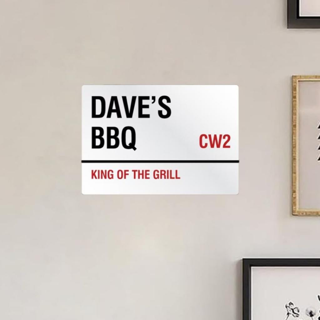 Customized BBQ Sign King of The Grill Street Style Tin Sign Metal Plaque for Bar Outdoor Kitchen Wall Decor Father Day Birthday Gift