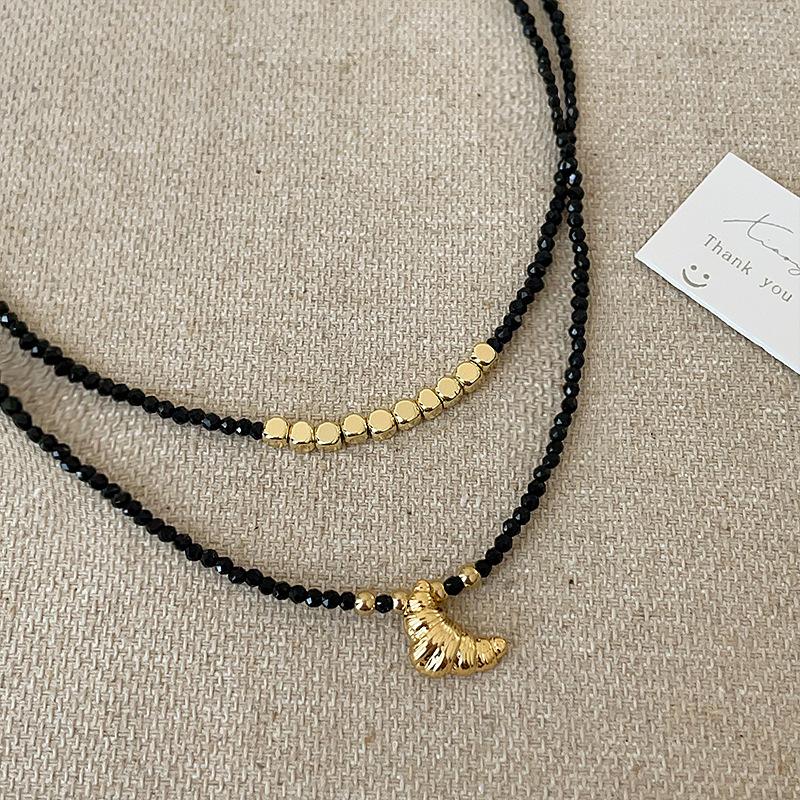 Design Sense Schwarzer Kristall Croissant Halskette Damen Einfach Leichter Luxus Elegant Persönlichkeit Mode Vielseitige Halskette Schlüsselbeinkette