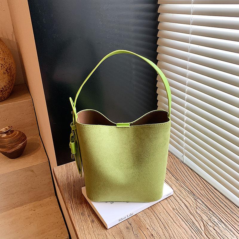 

Премиальная ретро-сумка женская новая универсальная на одно плечо сумка для мамы большой вместимости сумка-ведро для поездок зелёный