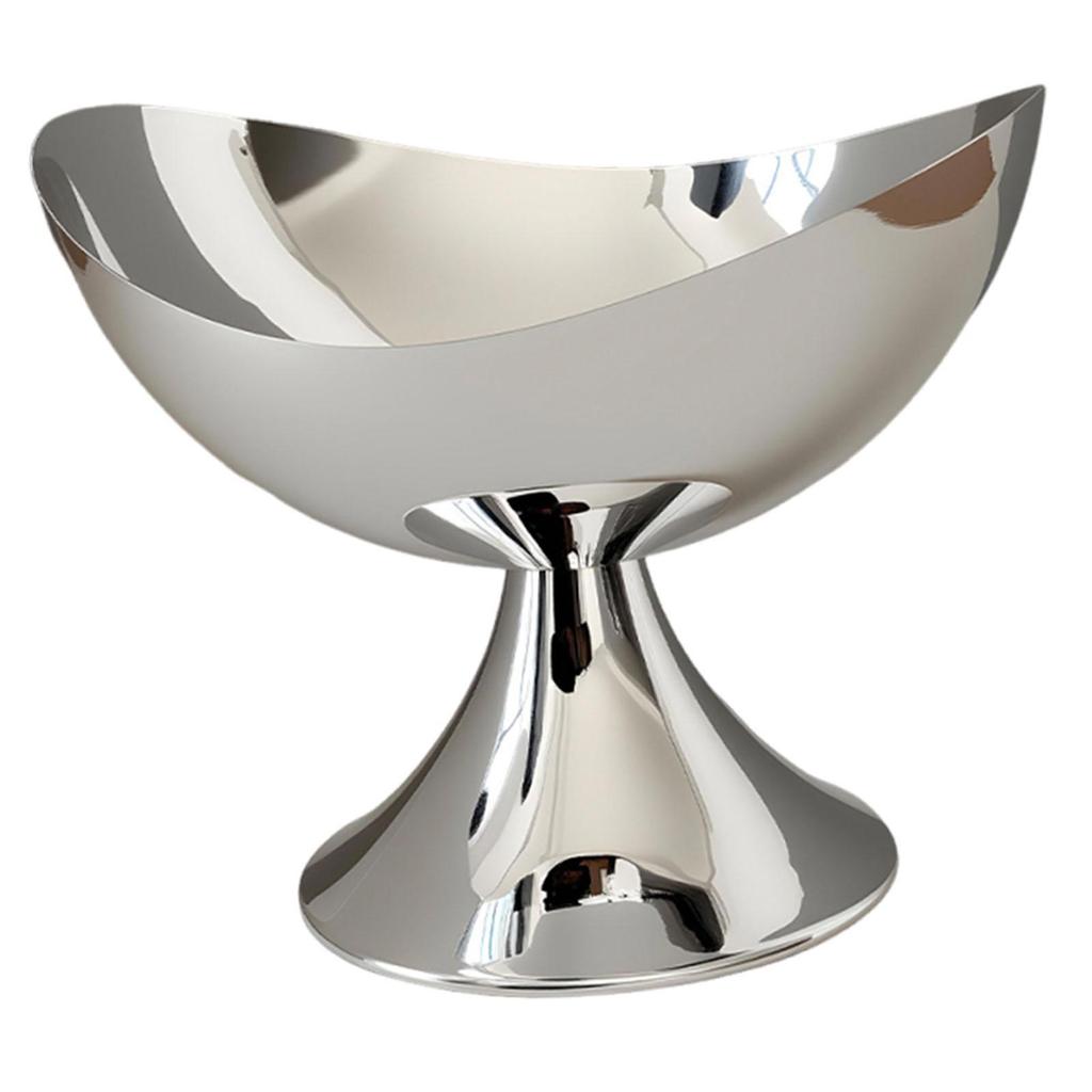 Decorative And Multifunctional Metal Fruit Bowl, Ideal for Storing Snacks Drinks, Perfect