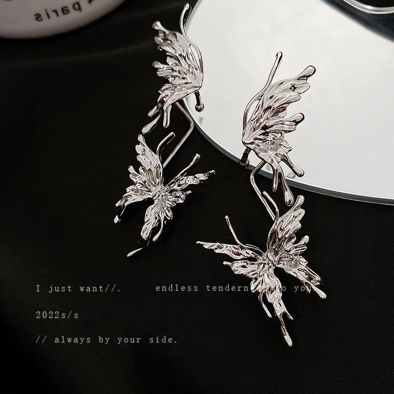 Liquid Metal Pleated Butterfly with Diamond Tassel Without Ear Piercing Ear Bone Clip Female Cold Wind Personalized Earrings Earrings