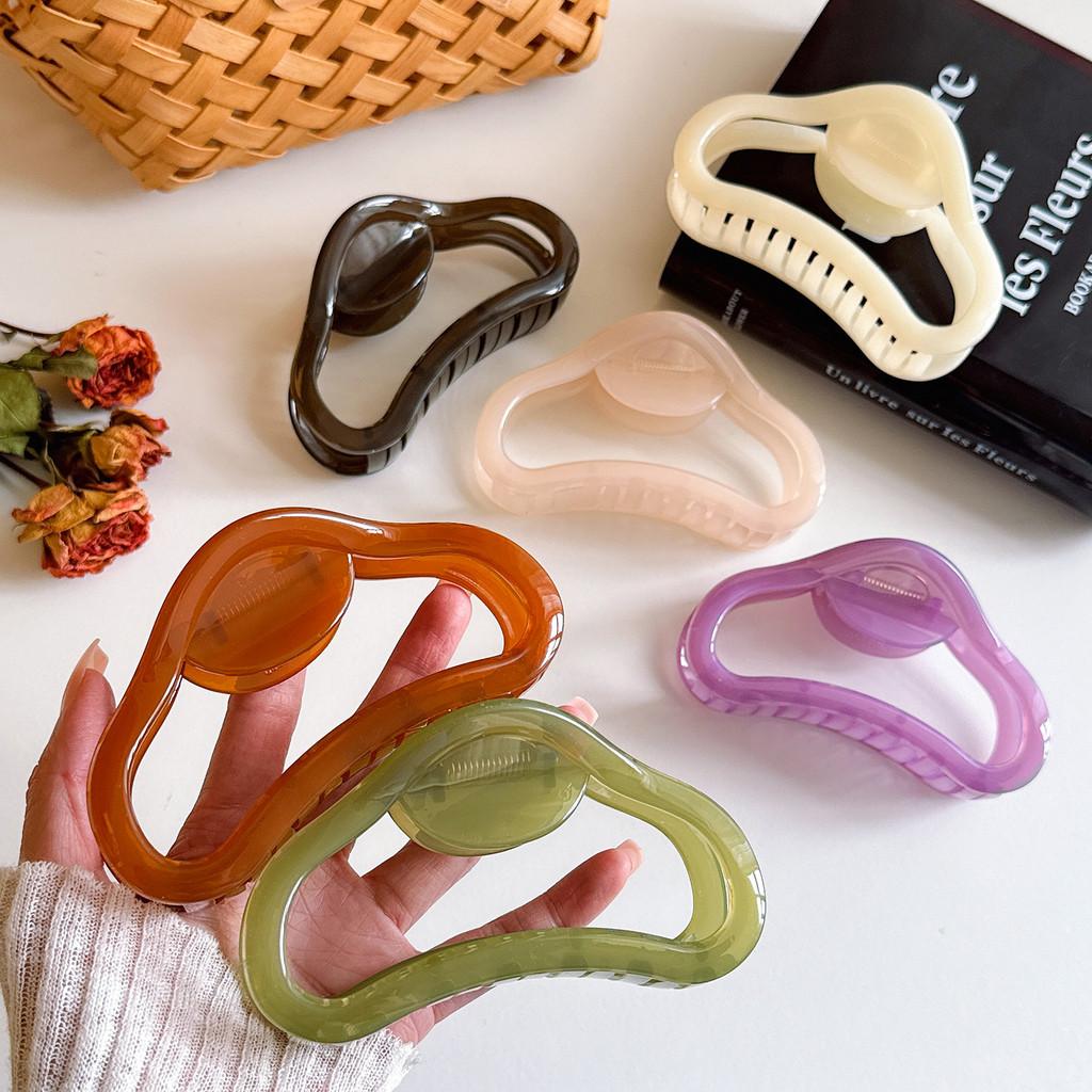 Elegant Cloud Hair Claw Clip Stylish And Trendy Large Hair Accessory For Women