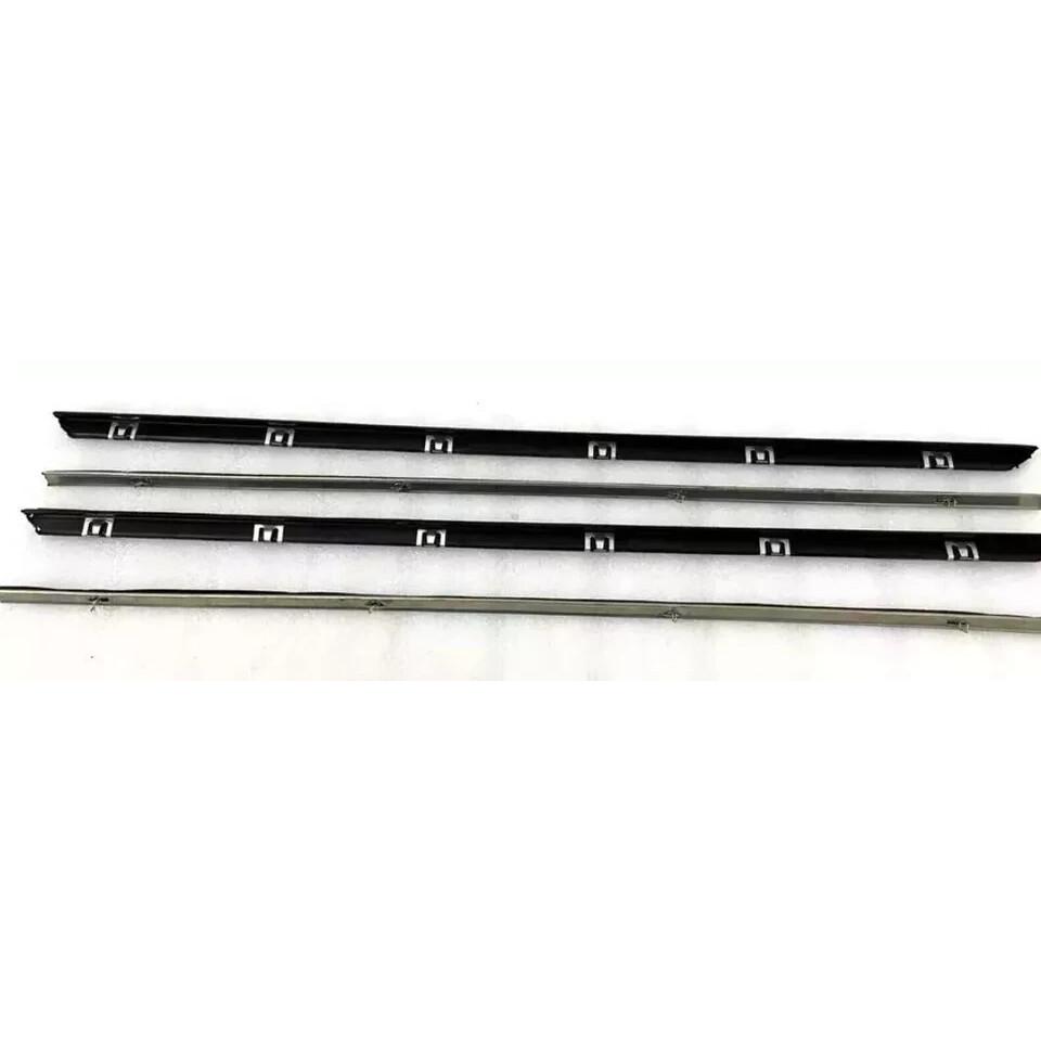 Adatto per Suzuki Samurai SJ410 SJ413 Rivestimento Guarnizione Finestrino Portiera Feltro Baffo