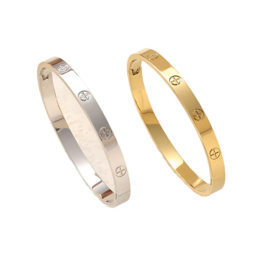 Bransoletka Krzyżyk ze Złota 18K: Elegancka bransoletka ze stali tytanowej dla kobiet, o stylowym i minimalistycznym designie, idealna dla par.