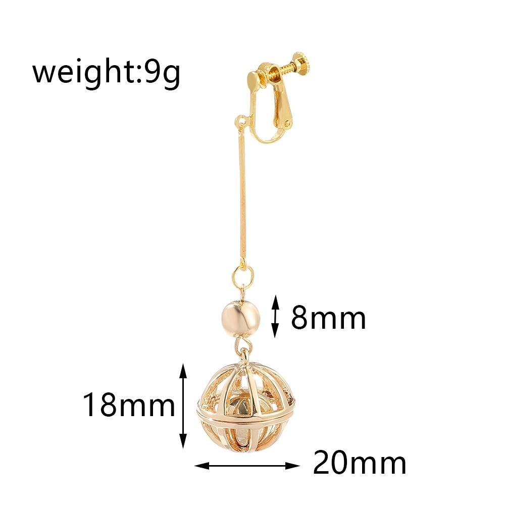 1pc Anime Tokyo Revengers Kazutora Earrings Hollow Ball Pendant Earring Cosplay Props Jewelry Accessories for Fans