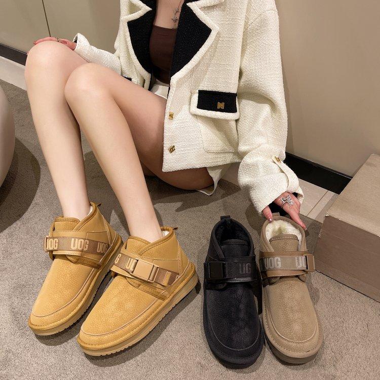 Northeast Snow Boots Men's and Women's 2025 New Winter Velvet Thickened Couple Warm Large Size Cotton Shoes Tooling Short Boots