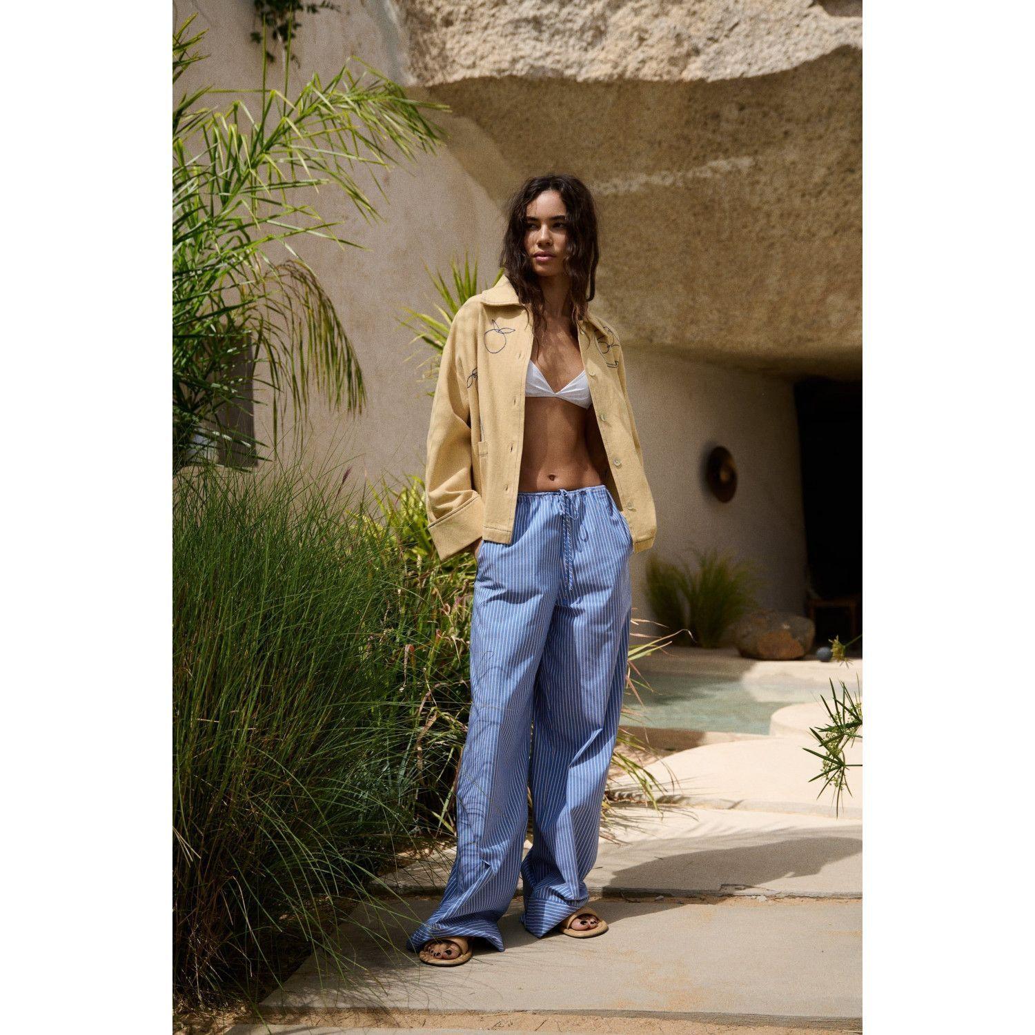 

EMBROIDERED OVERSHIRT