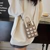 1 Peça Meninas Fofo Bolsas Transversais Ao Ar Livre Coreanas Mini Bolsa de Mão Quadrada Tricotada em Coração Para Mulheres Pequena Bolsa de Ombro para Celular