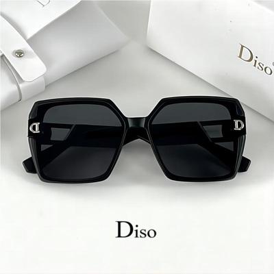Letter D Decor Oversized Sunglasses Women's UV Protection Shades Stylish Office Sun Glasses for Street & Office Beach Travel