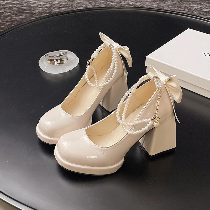 

Туфли Мэри Джейн для девочки 2025 весна и осень новая фея стиль ремешок на одно слово модная обувь жемчужный толстый каблук юбка туфли на высоком каблуке 40