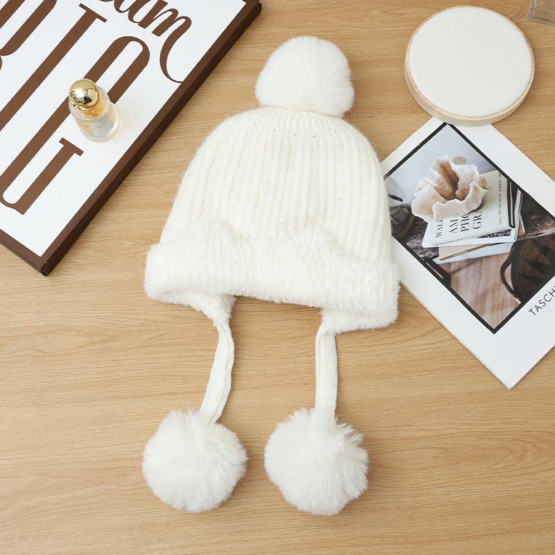 Autumn and winter hats, women's hairball knitted hats, fleece ear protectors, warm wool hats, fashionable and versatile bald hats