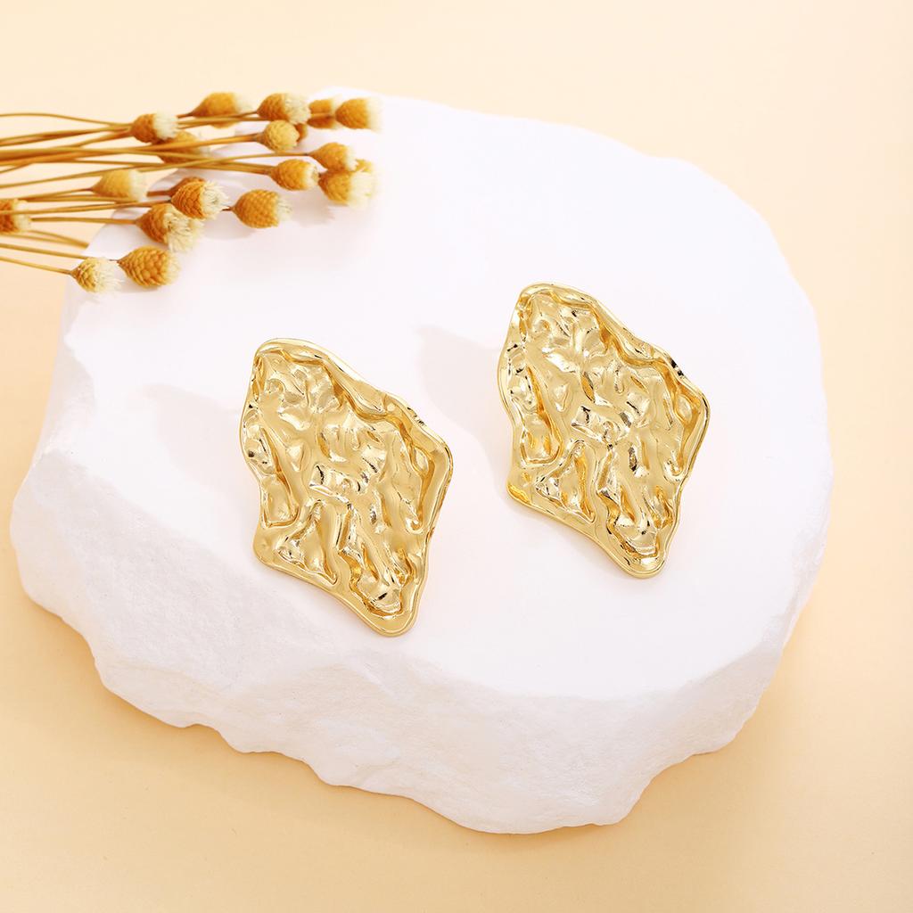 Spiral Maple Leaf Love Hollow Irregular Earrings, Heavy Industry Advanced Sense Metal Style Fashion Temperament Earrings