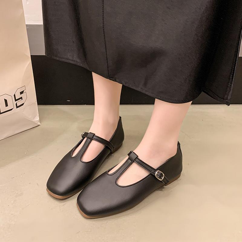 Fashion Ladies Flat Shoes in The Summer of 2025, The Fashion and Leisure Flat Buckle Non-slip Waterproof Flat Sandals Indoor Work Shoes.