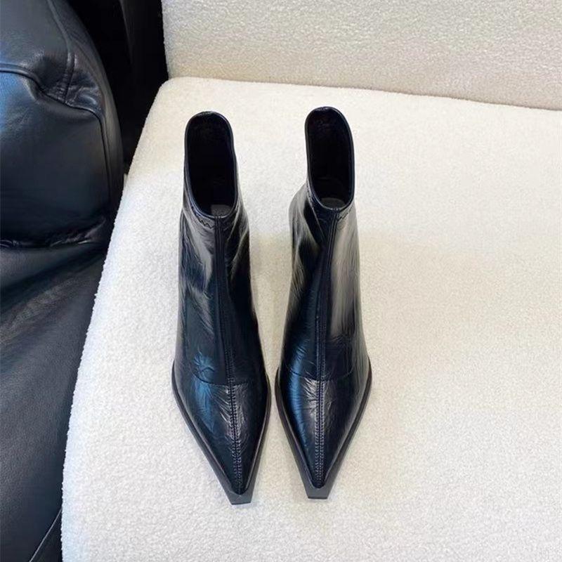 Pointed short boots new 2025 autumn and winter boots fashion thin boots niche Martin