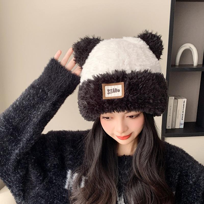 Autumn and winter hats, women's patches, bear plush hats, big head circumference, cute knitted hats, versatile and face-showing small wool hats