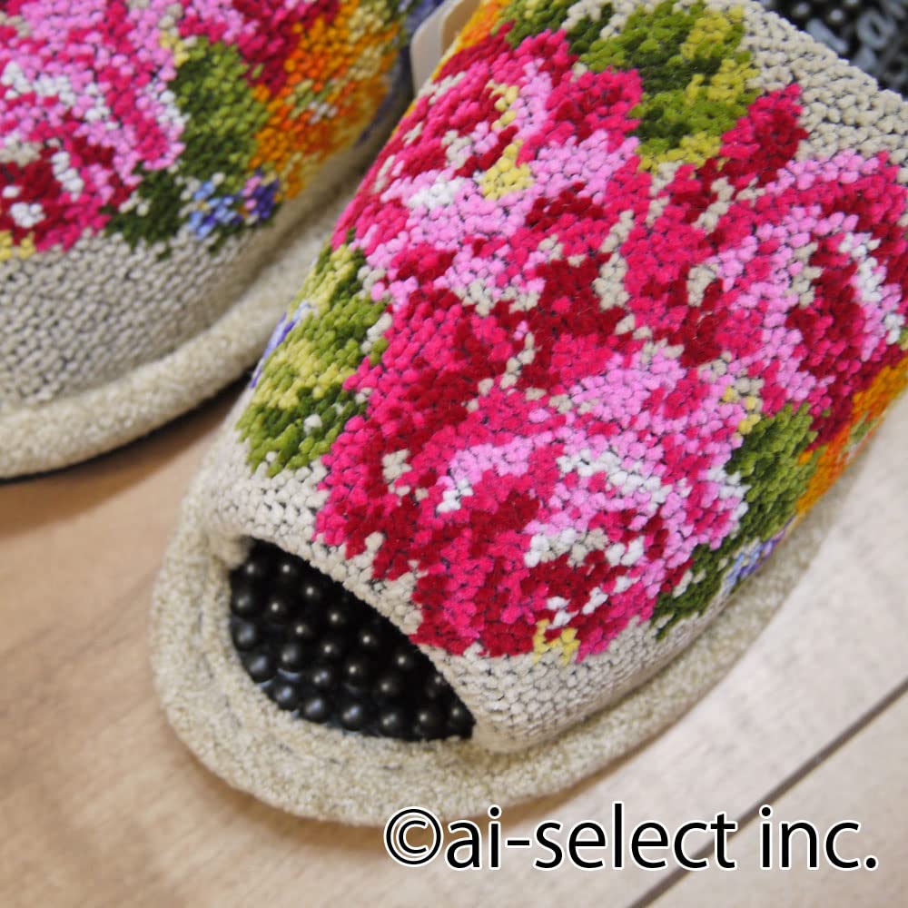Medium Made in these healthy slippers feature a chenille weave and are suitable for feet up to They feature a rose open and are perfect for indoor and