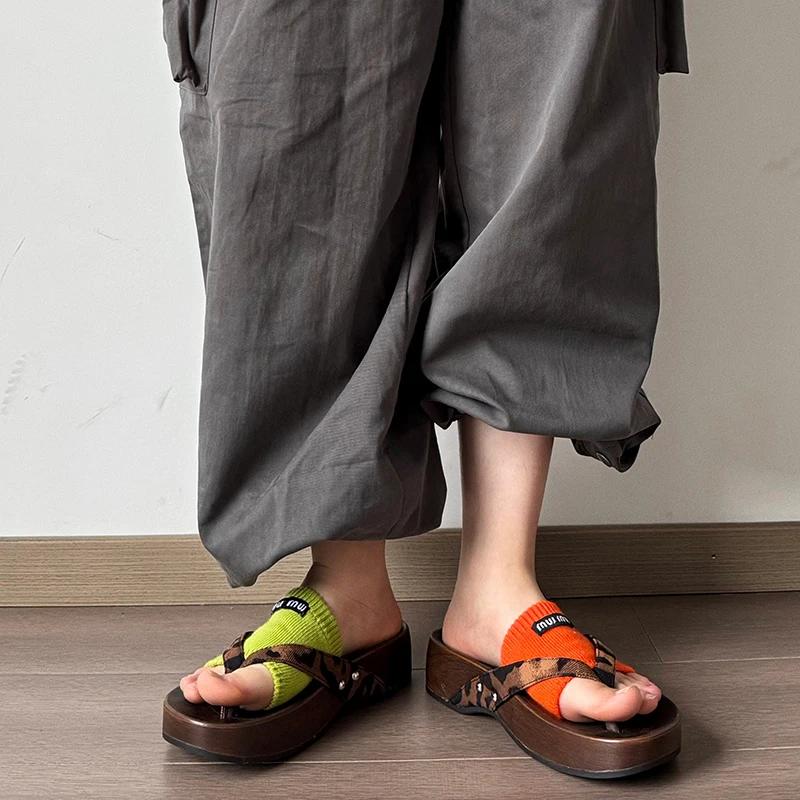 Fashion Women's Platform Slippers 2025 Summer New Japanese Retro Wood Grain Slippers Fashion Thick Sole Clip Toe Sandals Flip Flops