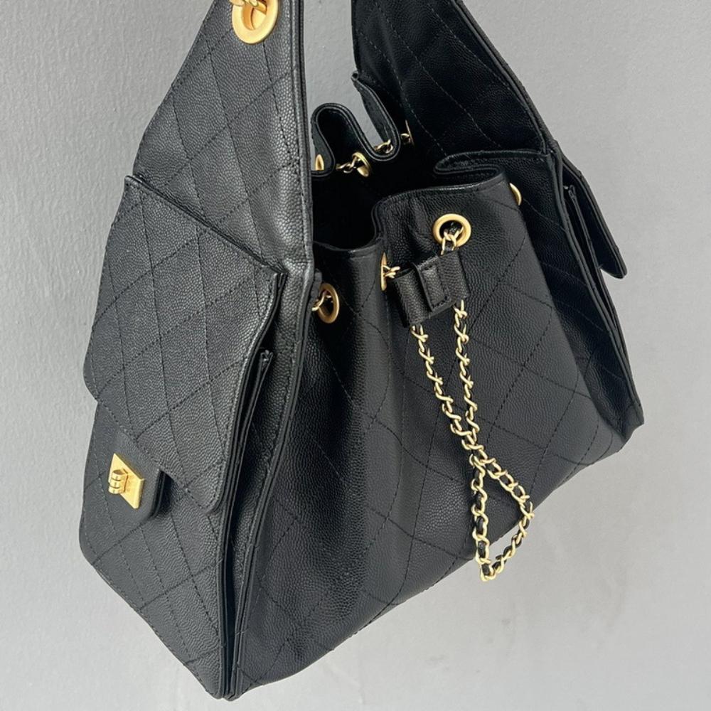 25 Novas bolsas femininas de couro padrão caviar padrão bola grande capacidade bolsa hippie hobo corrente diamante cordão axila