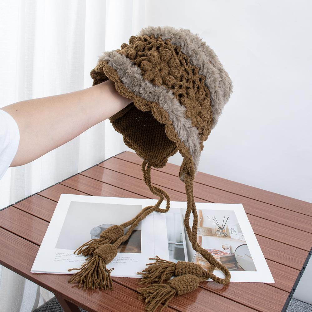 Internet Celebrity Fashion Retro Crochet Plush Woven Fur Hat Women Autumn and Winter Flowers Outdoor Photo Travel Hat
