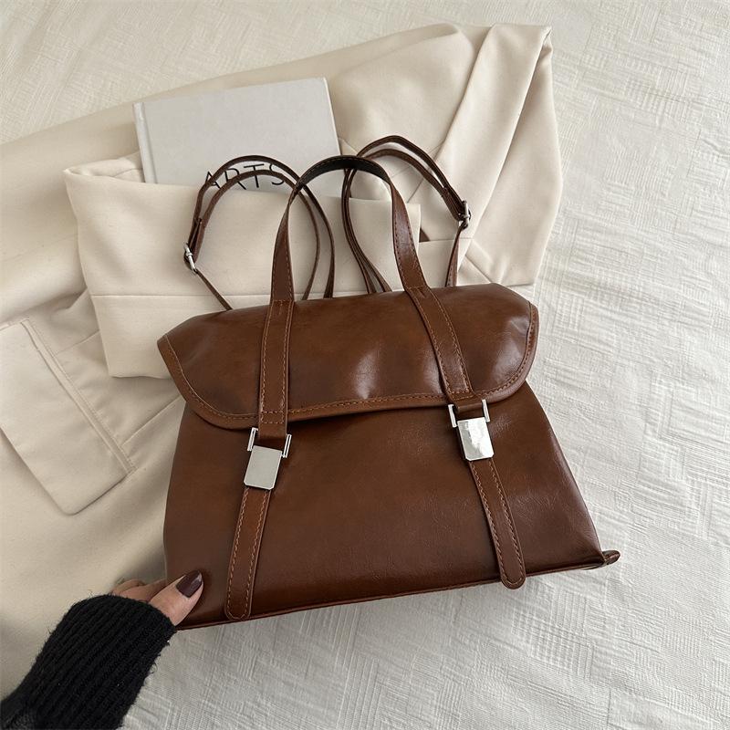 Осень и зима новая высококачественная женская сумка-рюкзак большой вместимости ретро-сумка для на плечо сумка-мессенджер модный 1780₽