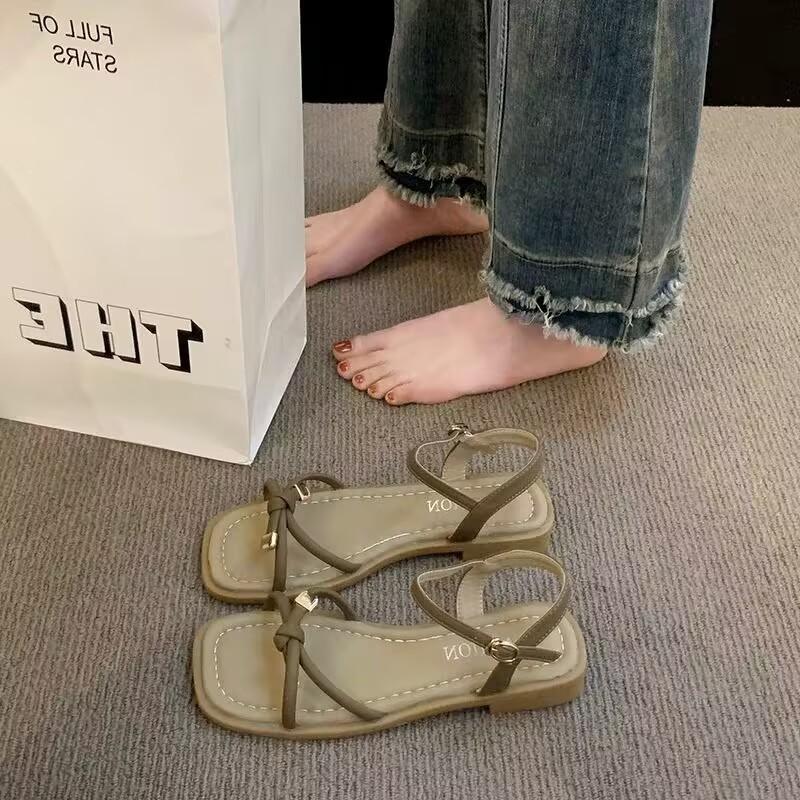 

Сандалии с ремешками в римском стиле для женщин, лето 2025, новые универсальные сандалии на плоской подошве, повседневные, в стиле феи, с юбкой, пляжная обувь для беременных женщин 40 хаки