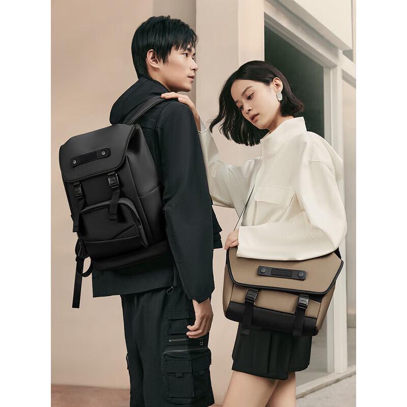 OIWAS Freestyle Series 16-inch Laptop Travel Backpack