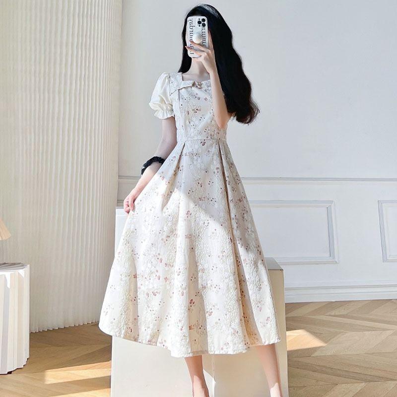 

Women s 2024 Spring/Summer Floral White French-Style Long Dress M (92-102 jin)