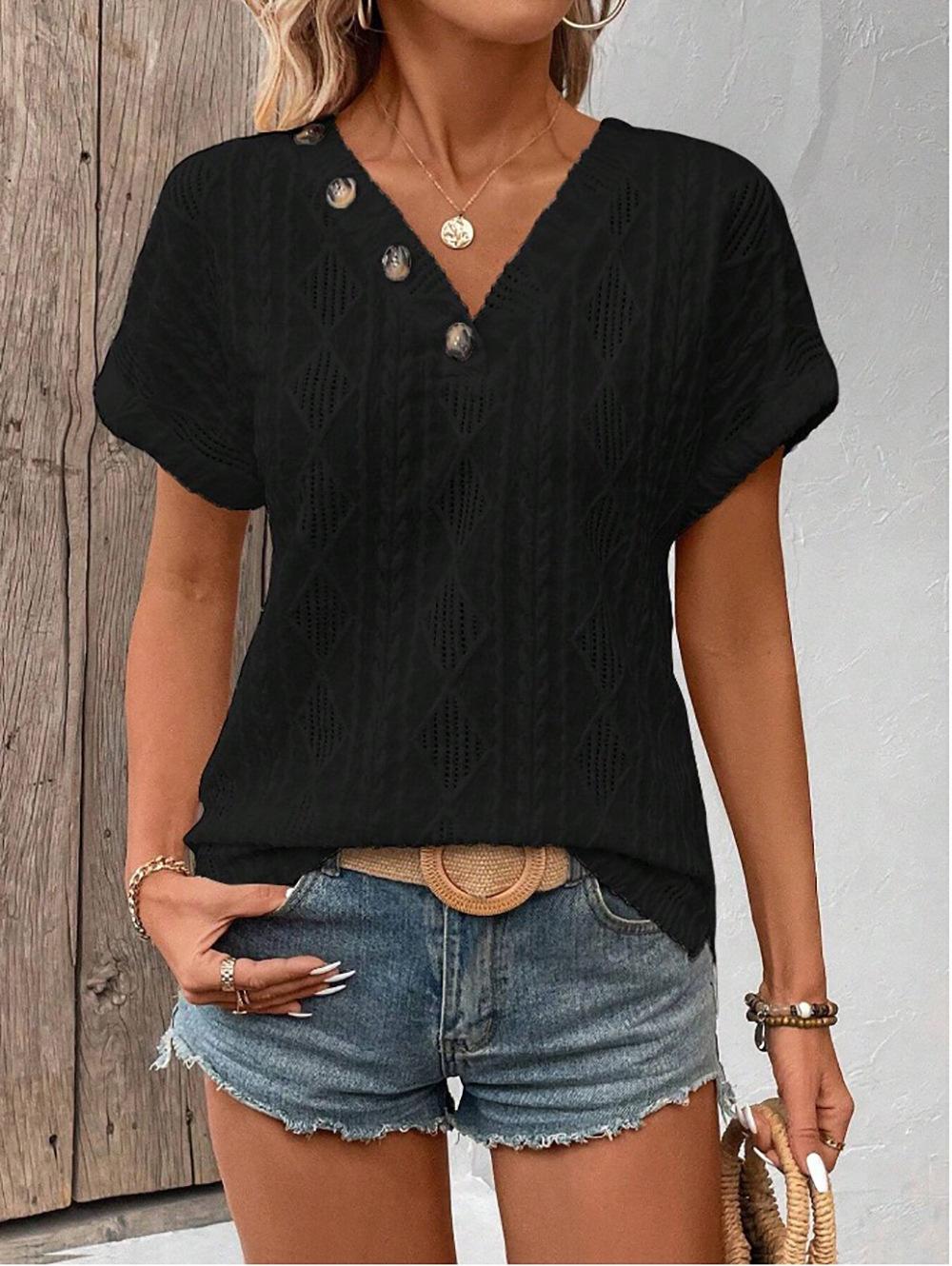 

Women s V-Neck Short Sleeve Knit Top with Diamond Cutout Design and Decorative Buttons XL чорний