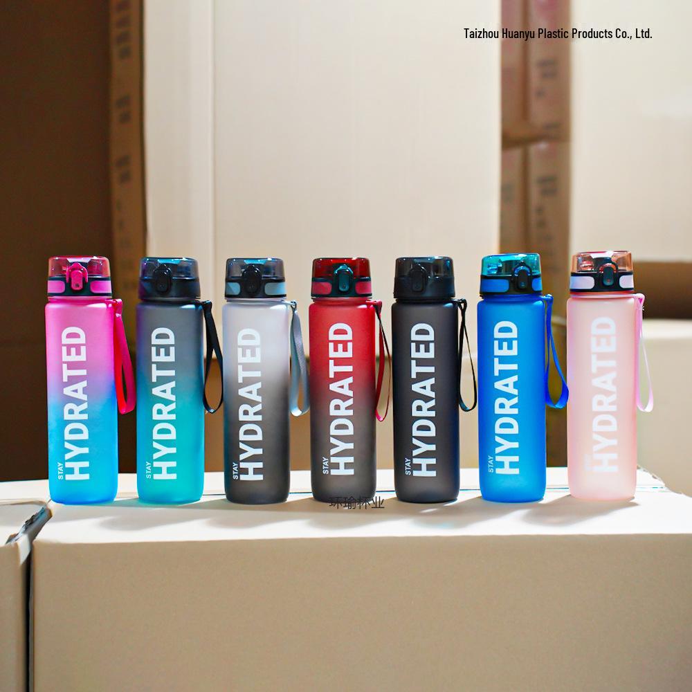 Bouteille d'eau de sport étanche 1000 ml: Tasse en plastique portable de grande capacité avec graduation pour une utilisation en extérieur