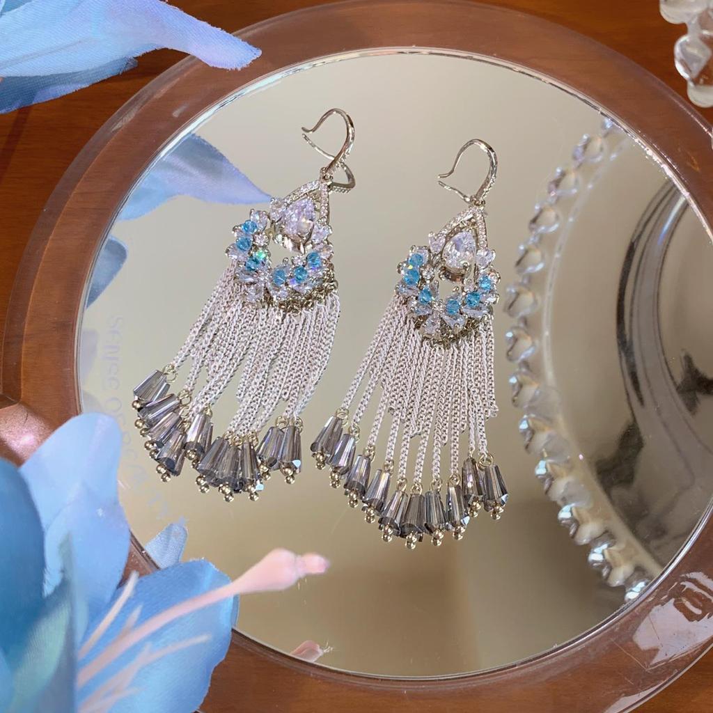 Elegantní Etnické Náušnice s Květinovým Třásněným Zirkonem - Lehký Luxus, Módní Individuální Design