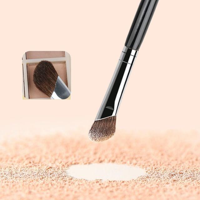 

Violeta - Angled Horsehair Contour brush Black