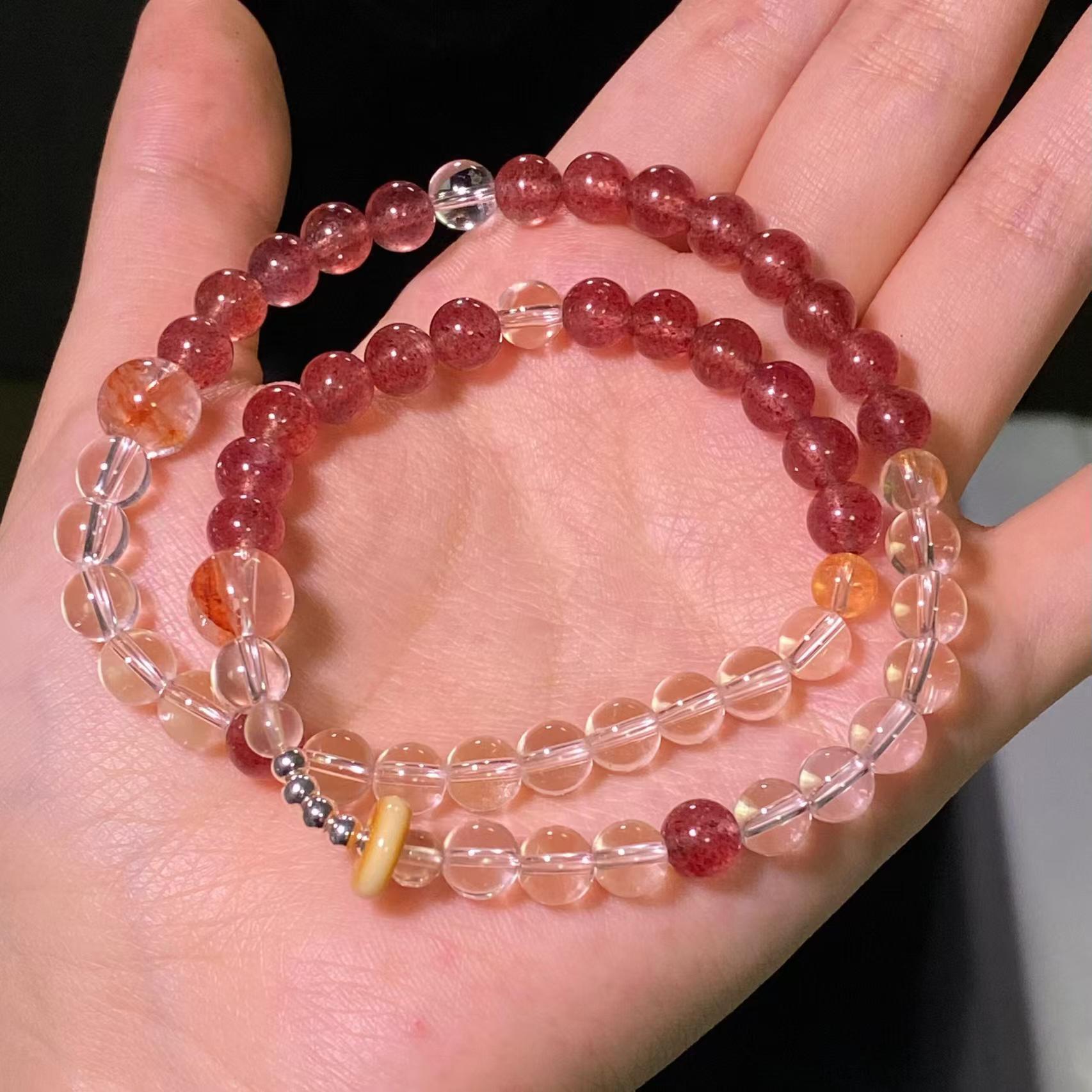 

Natural6mm White crystal paired with strawberry crystal Honey amber double-ring bracelet with yellow resin flowers, popular product in stock 6mm
