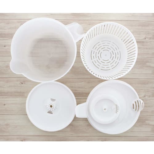 Living Vegetable Drainer/Salad Spinner, White, 2L Large Capacity, with Graduations, Chris 802336