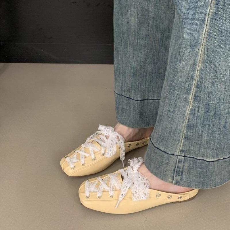 

Модные кружевные туфли-пуанты в стиле ретро на ремешке, новые, с квадратным носком и неглубоким вырезом, темпераментные, модные, на мягкой подошве, с закрытым носком, крутые тапочки 35