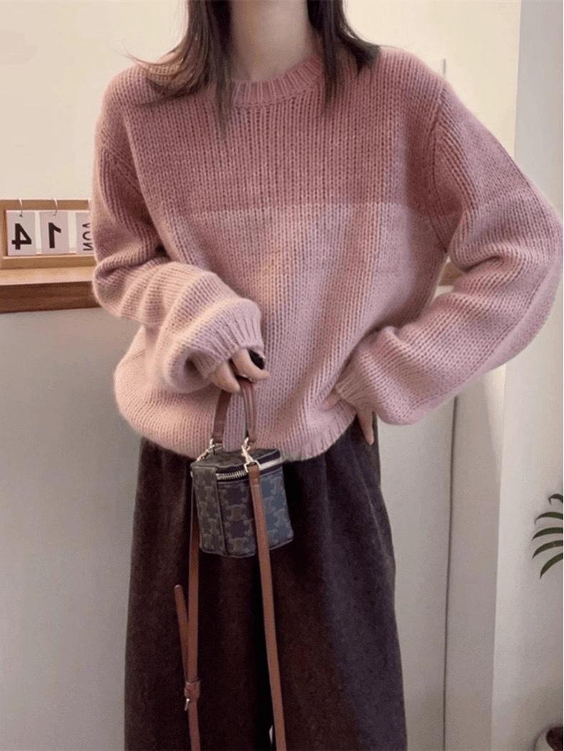 

Женский свитер с длинными рукавами в полоску и градиентом 2024 года: Стильный, тонкий и удобный для осени/зимы Large розовый