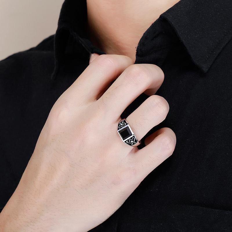 Záhadný prsten s totemem z obsidiánu pro muže – Trendy dominantní design s retro drahokamem