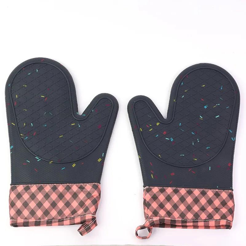 

Silicone Insulated Gloves Long Scalding and Anti-Slip Kitchen Gloves Plus Cotton Thickened Baking Silicone Gloves