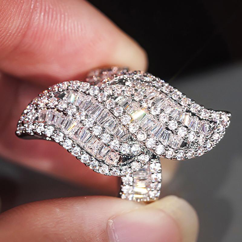 Huitan Personality Luxury Finger Rings Women Engagement Party Accessories CopperColor Brilliant Cubic Zirconia Jewelry for Lady