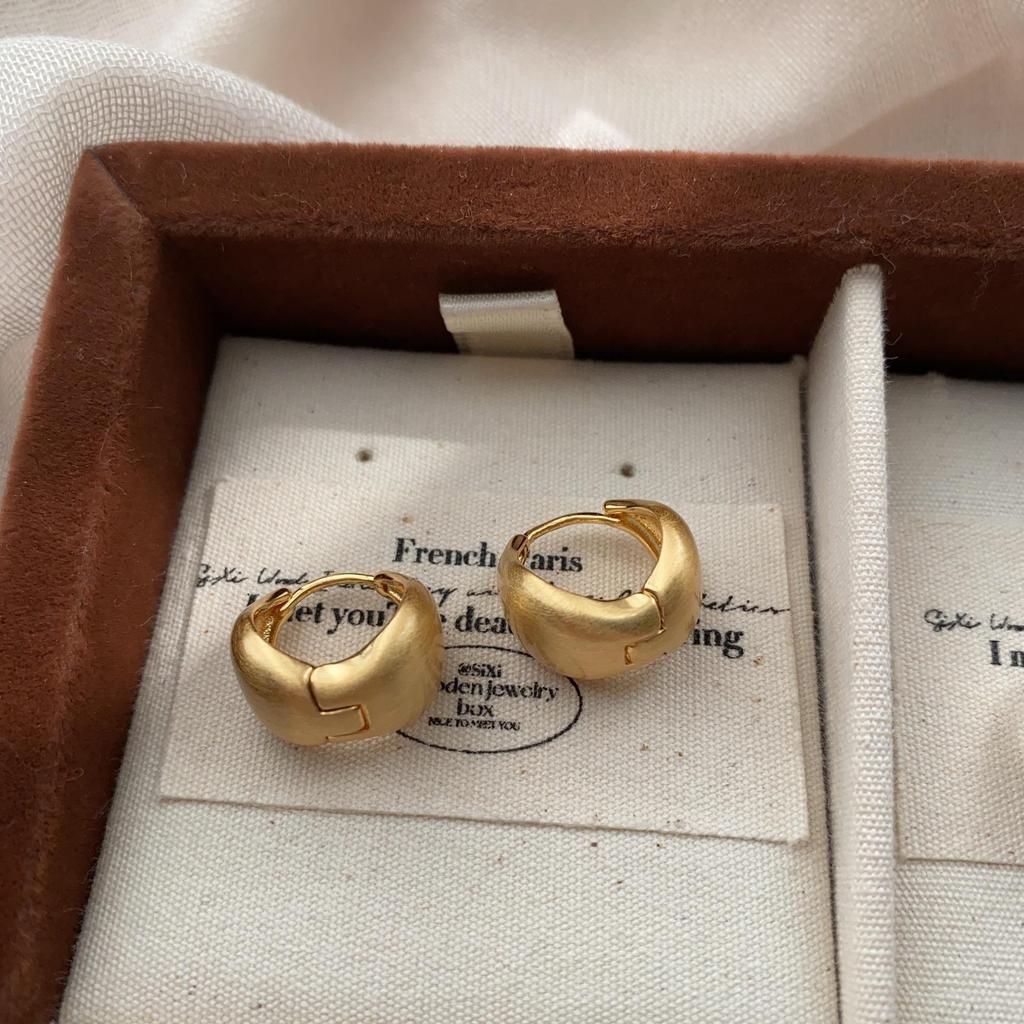Retro Metal Pillow Ring Brushed Earrings Ear Buckles Advanced Simple Daily Light Luxury Low-Key Textured Earrings
