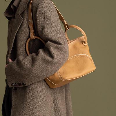 Borsa Niche in Morbida Pelle Versatile per il Pendolarismo Invernale 2024 - Opzioni Tote, Borsa a Mano, a Spalla Singola e Crossbody per Donne
