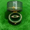 Yintai Fei Green Zircon Gold Ring - Elegant Retro Carved Light Luxury Jewelry Gift