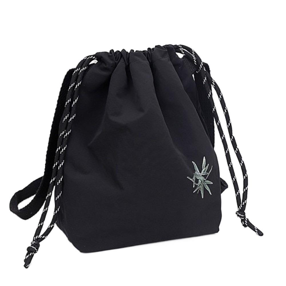 Lightweight Nylon Bucket Bag Large Capacity Crossbody Bag Simple Drawstring Shoulder Bag  Daily