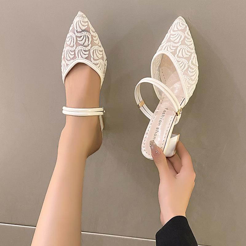 

Сандалии Baotou для женщин Летние толстые каблуки, новые каблуки среднего размера для женщин, сандалии в стиле феи для женщин Сетчатая вентиляция 43