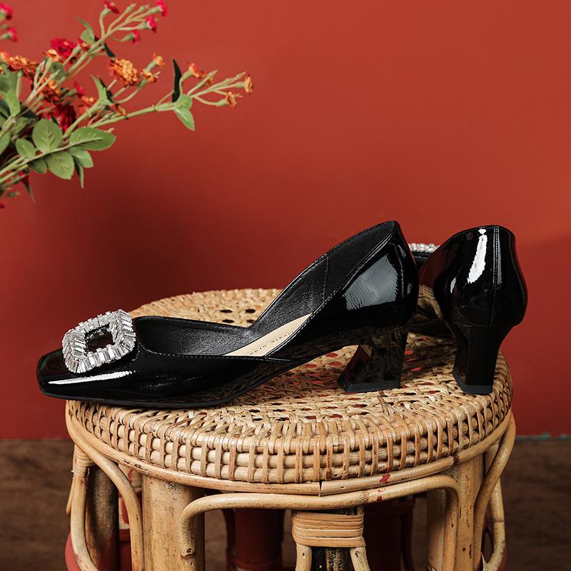Crystal Square Buckle Patent Leather High Heels Women's Square Head Thick Heel Medium Heel Single Shoes Niche Design Temperament Spring