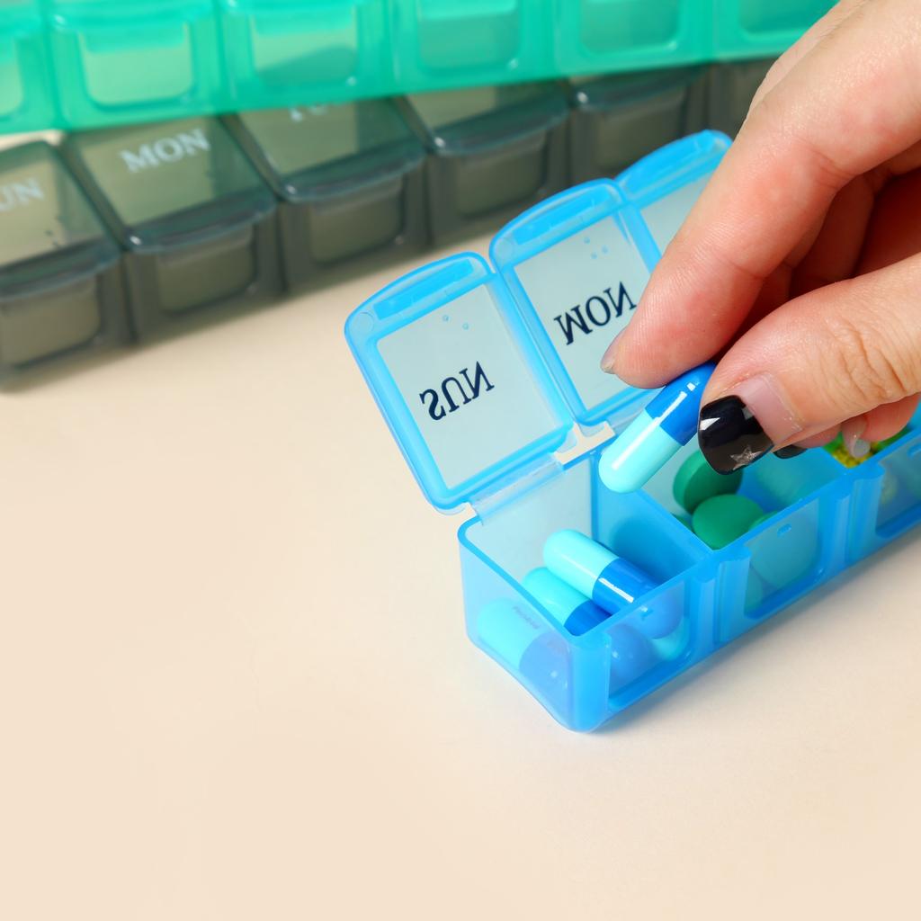 1/2/3PCS 7 Grids Portable Pill and Vitamin Tablet Packaging Boxs Travel and Business Medicine Storage Box One Week Medication Box