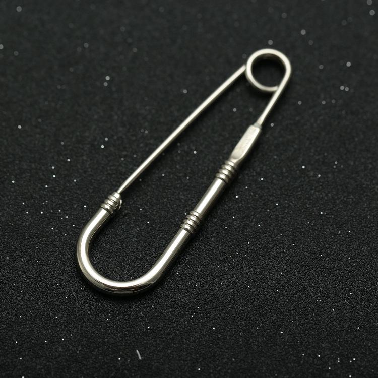Versatile Retro Lion Head Brooch: Irregular Pendant & U-shaped Safety Pin