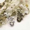 Skull Guitar Keychain Pendant - Simple Jewelry Design